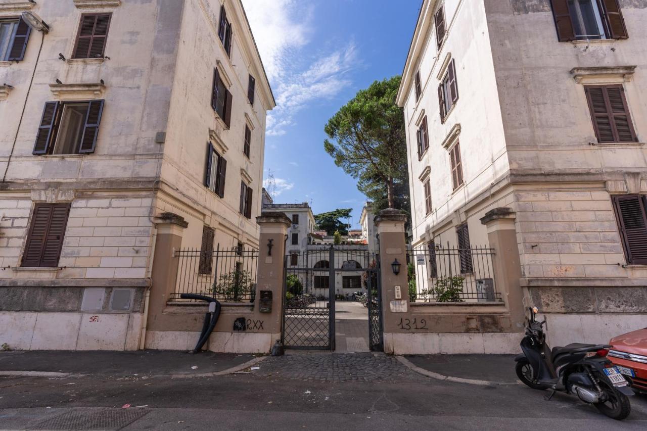 Lovely Flat In Testaccio Apartment